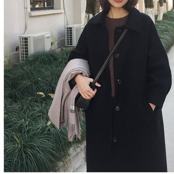 Black coat Hepburn style long